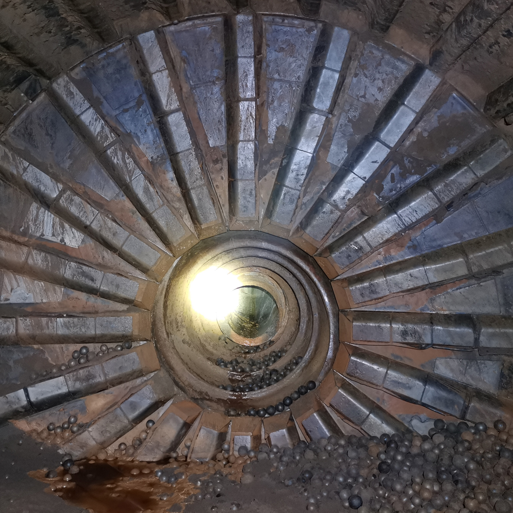 RUBBER-STEEL COMBINED MILL LINING