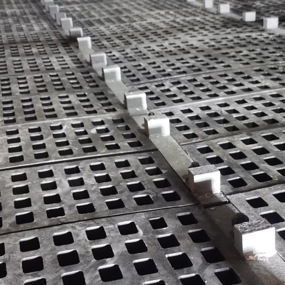 Cost-efficient Screen Panels